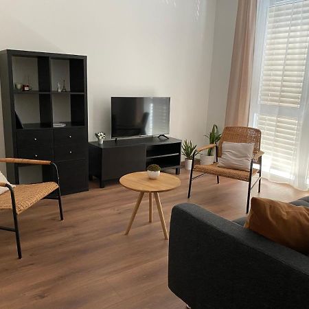 Sziget Apartment Győr Kültér fotó